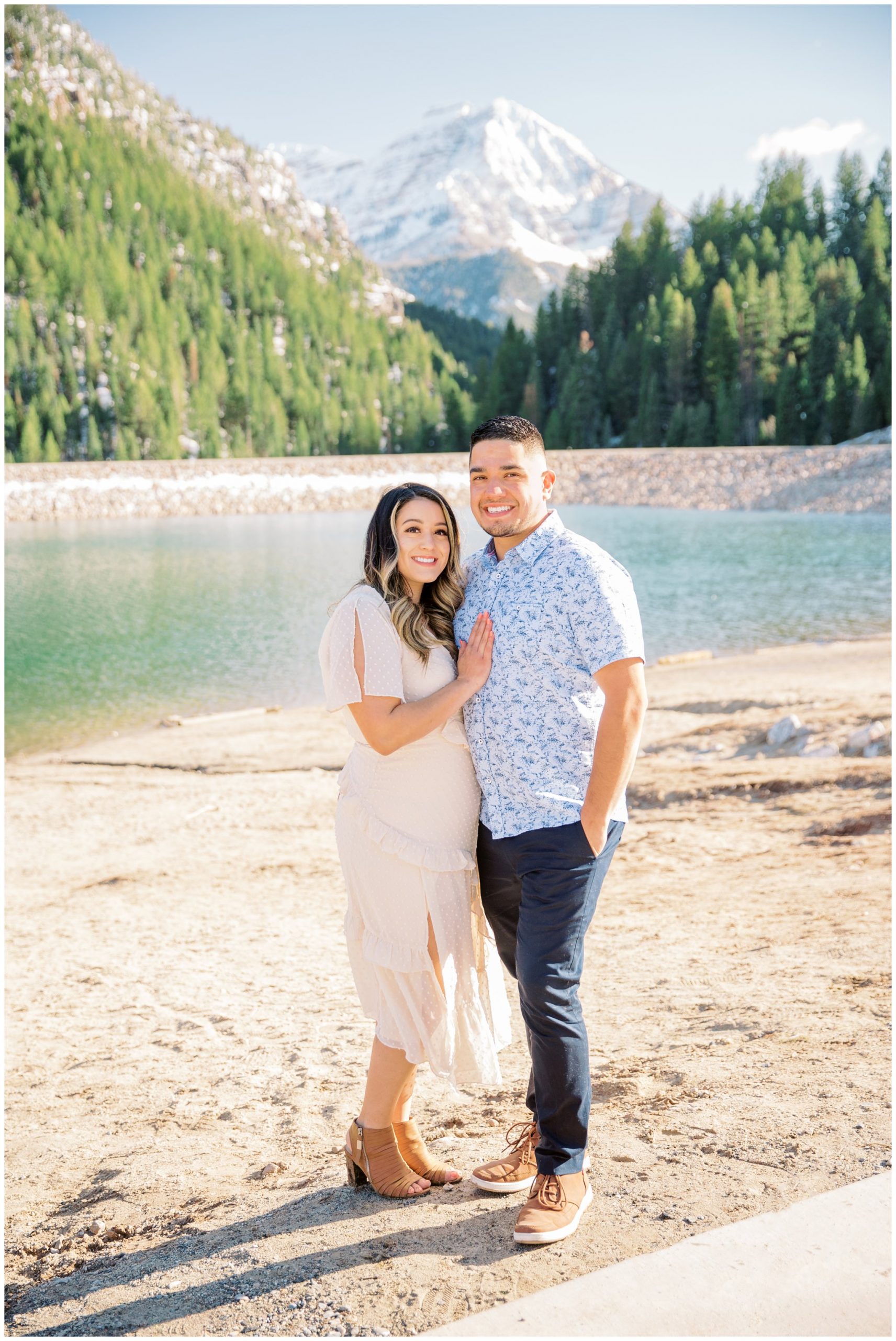 Engagement pictures at tibble fork reservoir in Utah up Provo Canyon